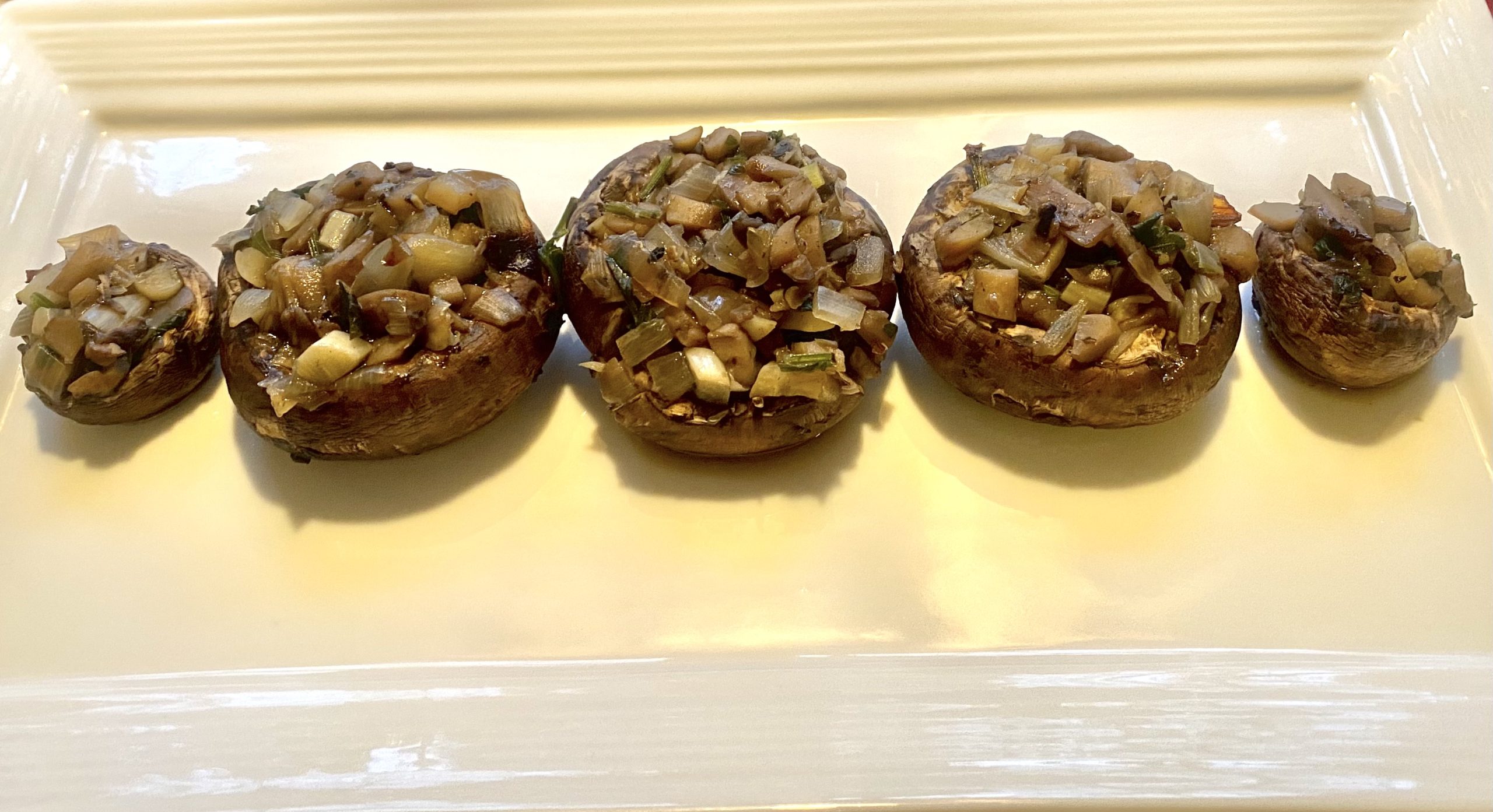 Easy Healthy Vegan Stuffed Mushrooms 🍄