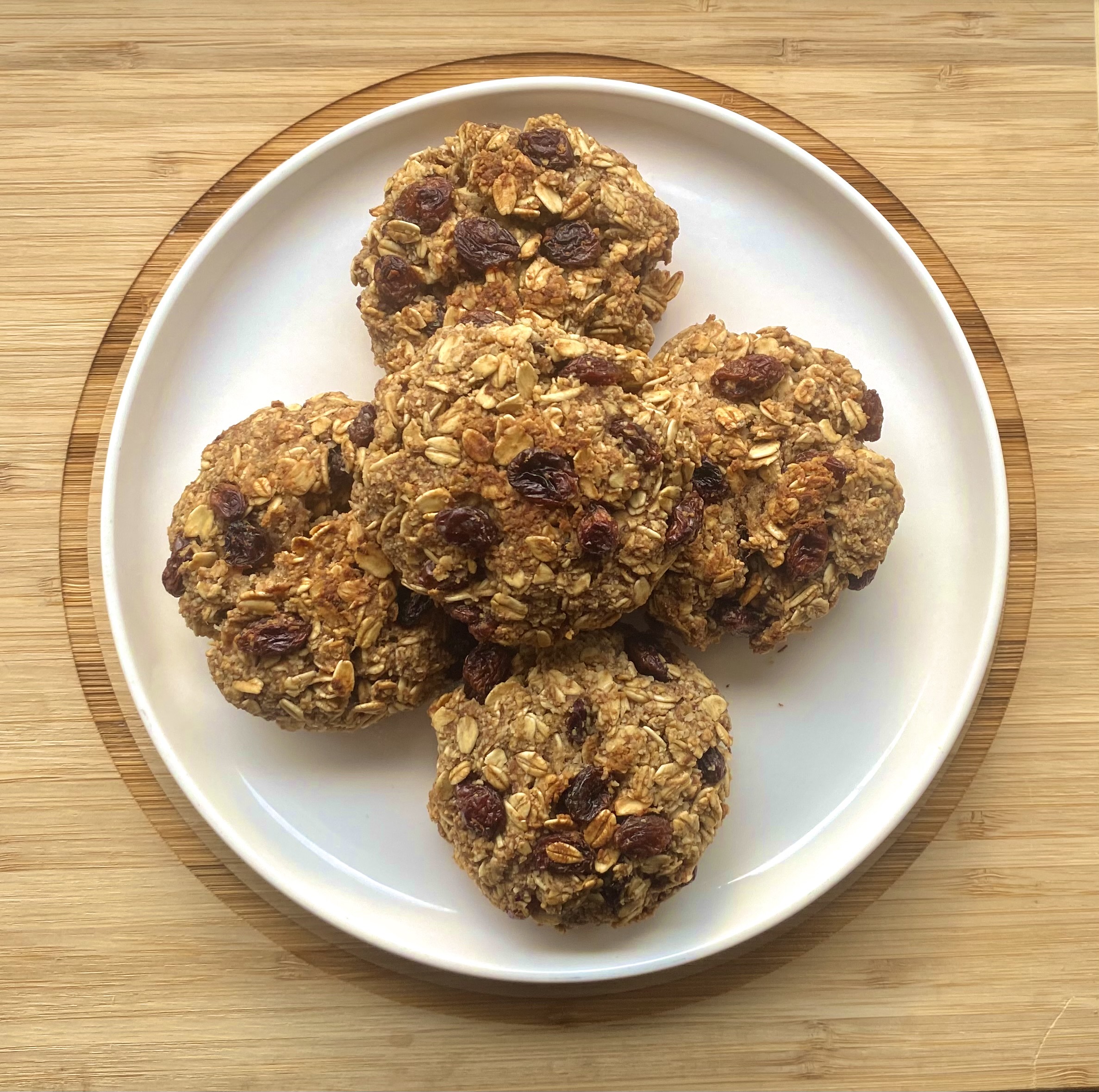 Healthy Chewy Vegan Oatmeal Cookies