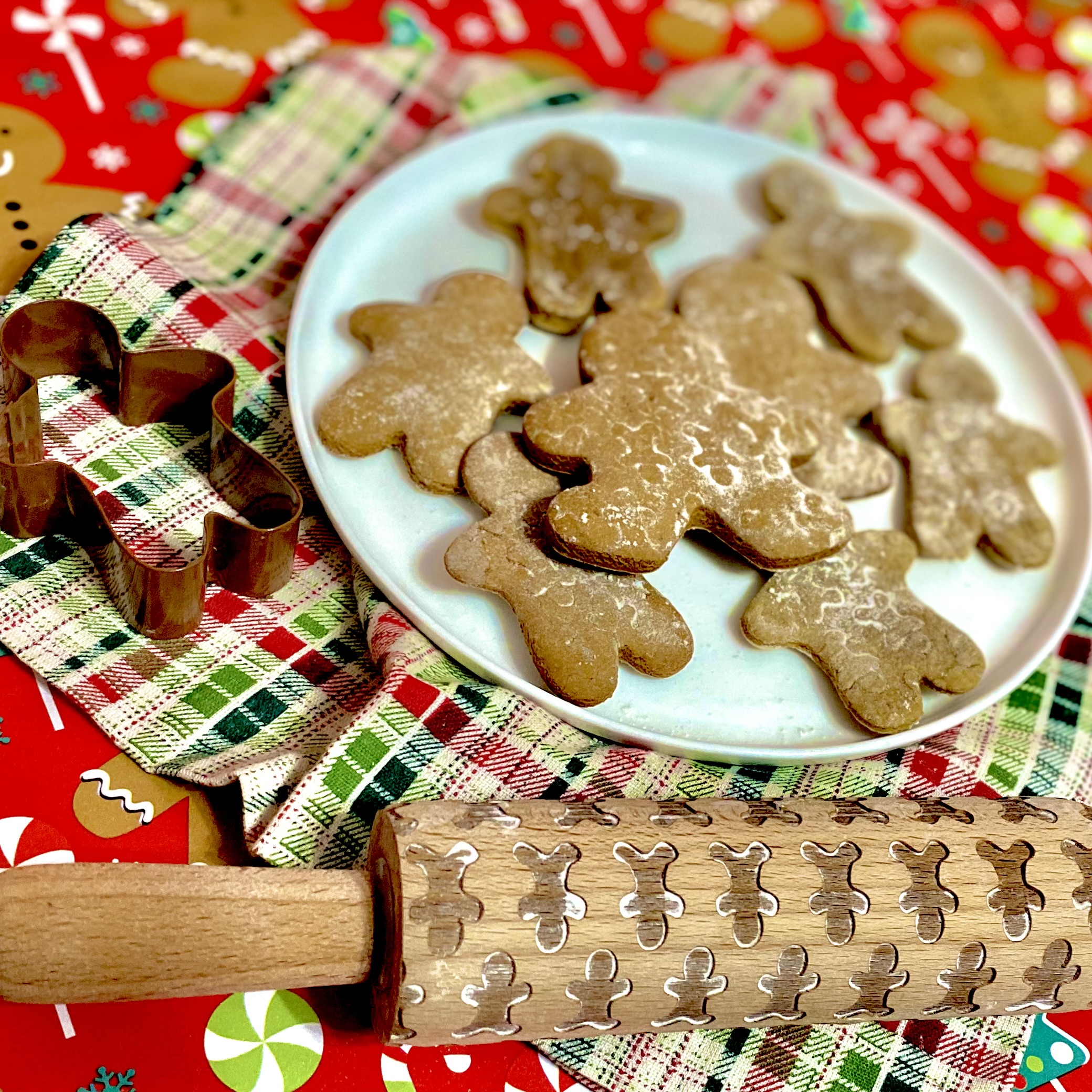 The BEST Vegan Gingerbread Cookies