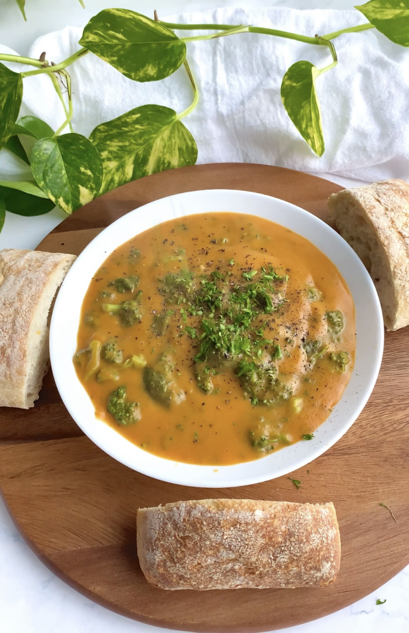 Healthy Vegan Broccoli Cheddar Soup