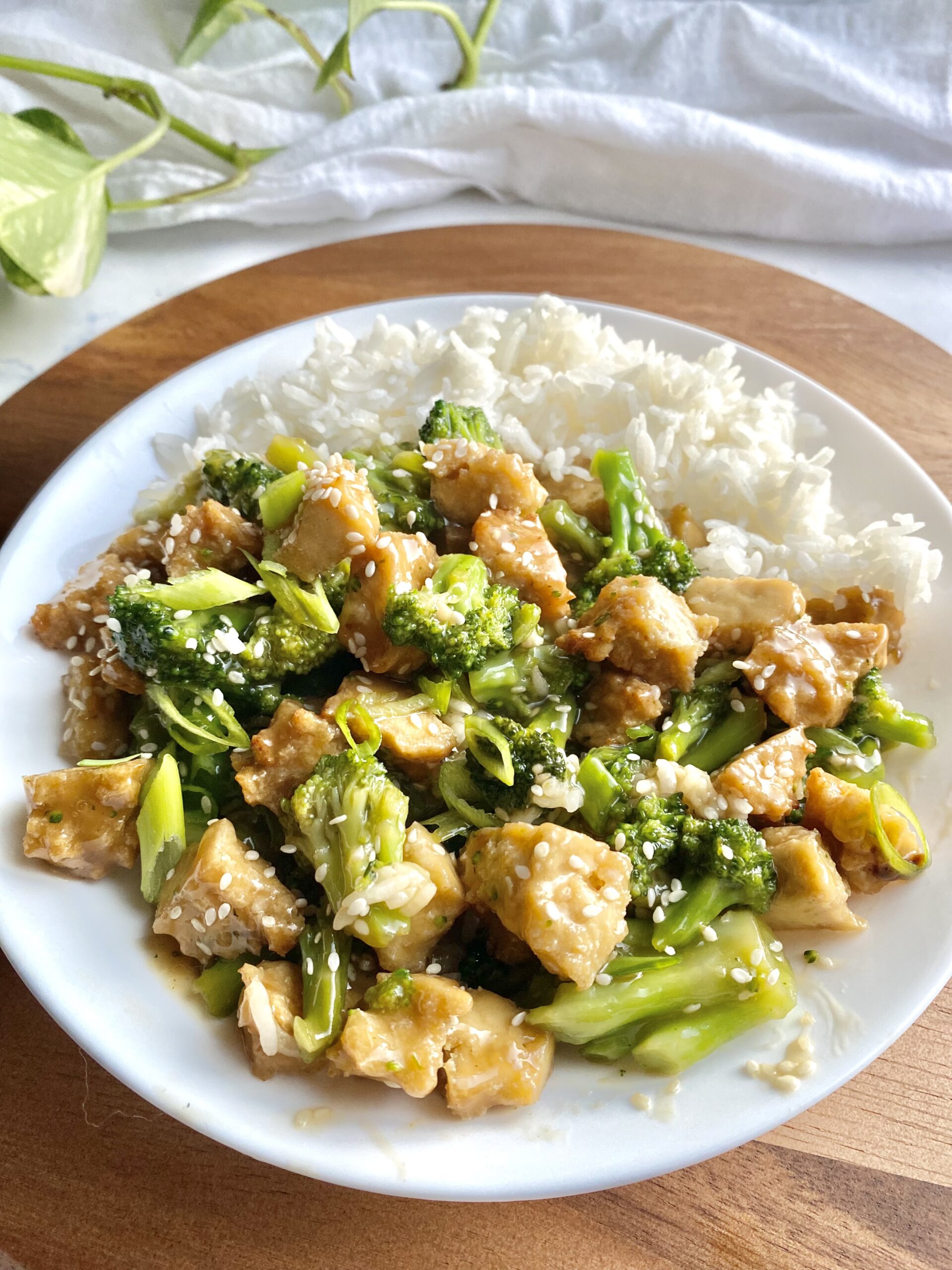 Quick and Easy Vegan Orange Chicken (Tofu) Recipe